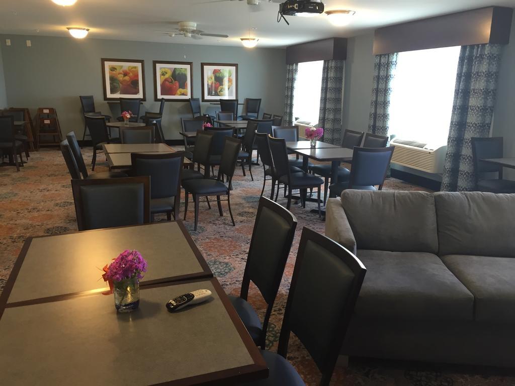 Grandstay Hotel & Suites Mount Horeb - Madison Dış mekan fotoğraf