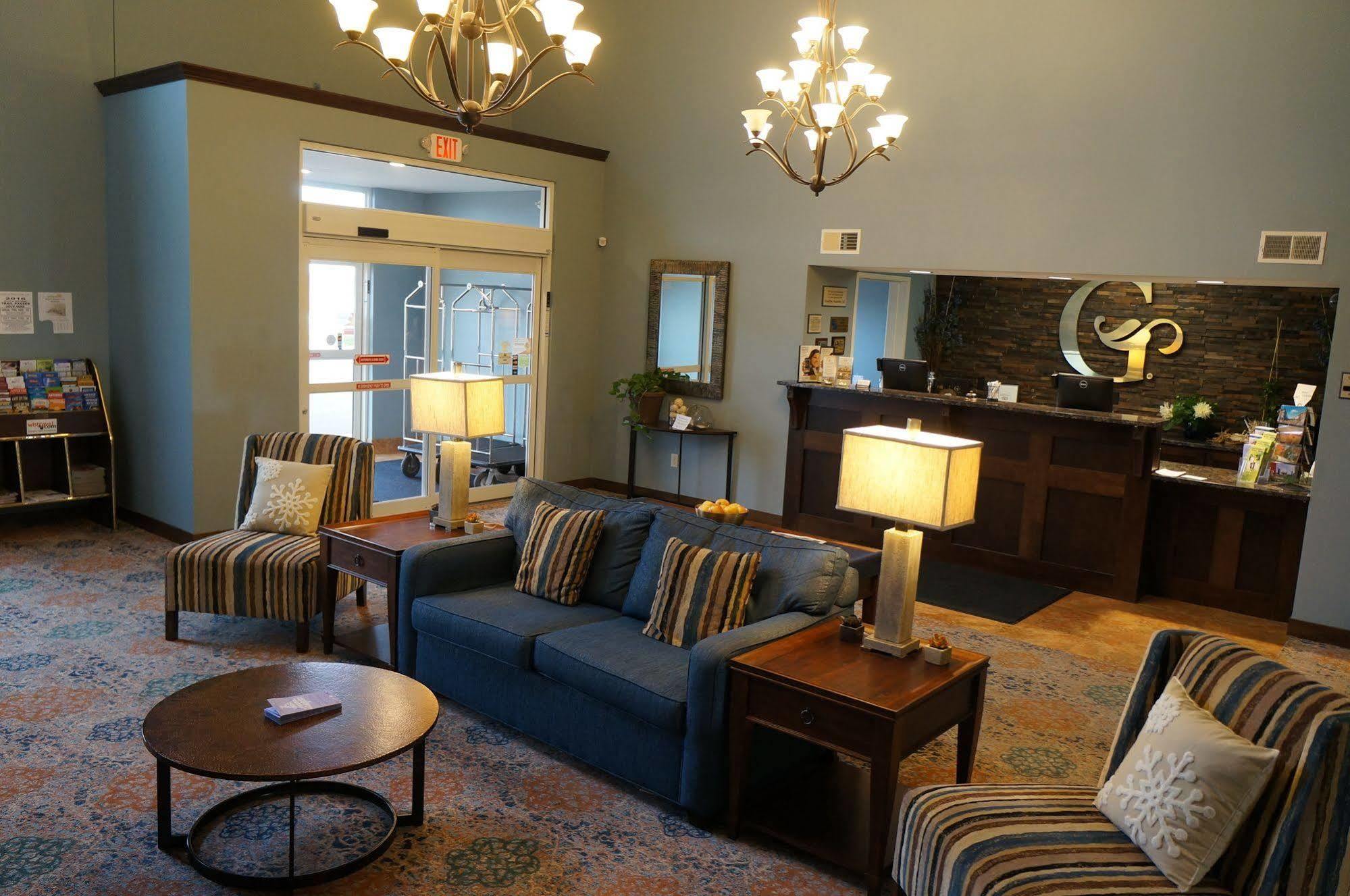 Grandstay Hotel & Suites Mount Horeb - Madison Dış mekan fotoğraf