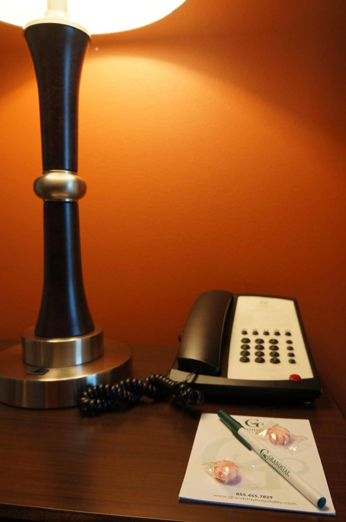Grandstay Hotel & Suites Mount Horeb - Madison Dış mekan fotoğraf