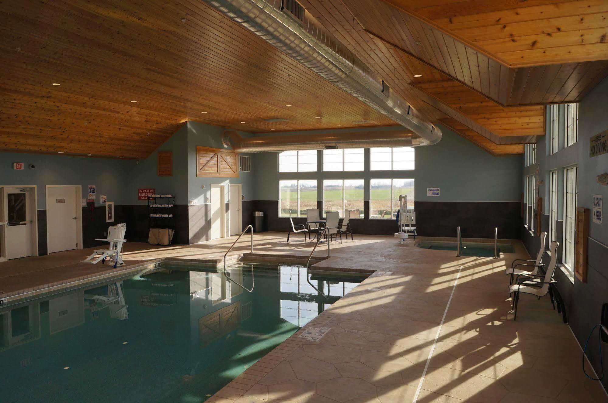 Grandstay Hotel & Suites Mount Horeb - Madison Dış mekan fotoğraf